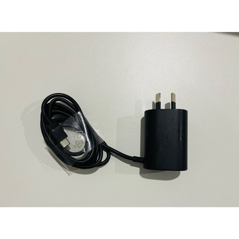 microsoft-5w-3-1a-ac-charger-with-type-c-cable